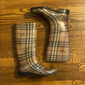 burberry rain boots
